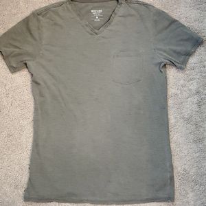 MOSSIMO TEE